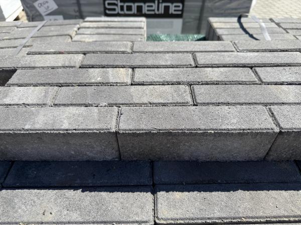 Veiling - 9,6 M2 Waalformaat Beton Dolce Antraciet Met Facet, Tuin en Terras, Tegels en Klinkers, Nieuw