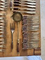 Bestekset voor 12 personen (146) - Hout, Messing, Metaal