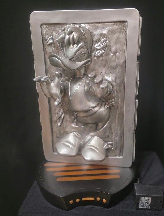 Donald Duck - 1 Donald as Han Solo In Carbonite Star Wars, Collections, Disney