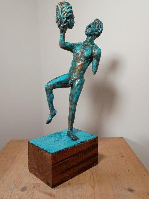sculptuur, Libero equilibrio - 1,4 kg - 40 cm - Klei, Antiek en Kunst, Curiosa en Brocante