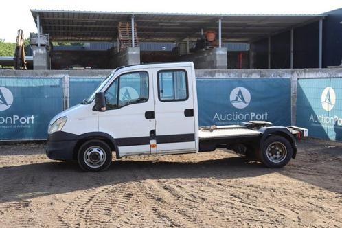 Veiling: BE Trekker Iveco 35C17 Diesel 2013, Auto's, Vrachtwagens, Ophalen