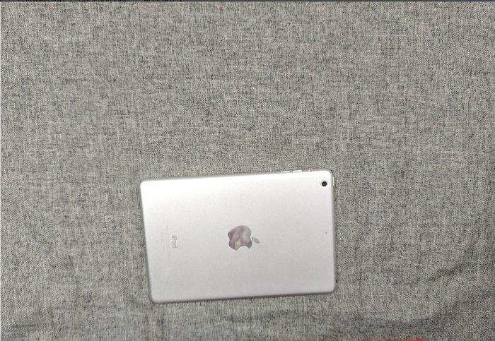 Apple iPad mini 2 - Laptop (1), Games en Spelcomputers, Spelcomputers | Overige Accessoires