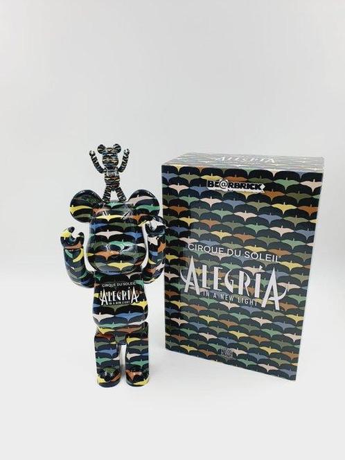 Cirque du Soleil x Medicom - Be@rbrick Cirque du Soleil, Antiek en Kunst, Kunst | Schilderijen | Modern
