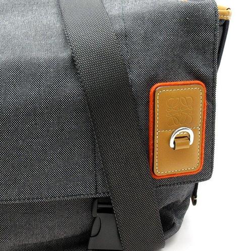 Loewe - ELN Messenger Bag - Sac, Handtassen en Accessoires, Tassen | Damestassen