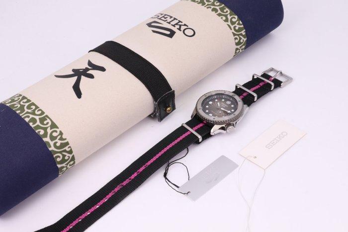 Seiko - Seiko 5 - Zonder minimumprijs - SRPF65K1 | 4R36-09E0, Handtassen en Accessoires, Horloges | Antiek