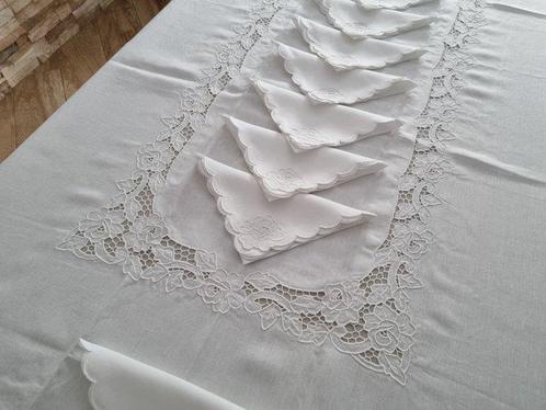 Tafelkleed - 270 cm - 175 cm - handgeborduurd tafelkleed, Antiek en Kunst, Antiek | Tapijten, Tafelkleden en Textiel