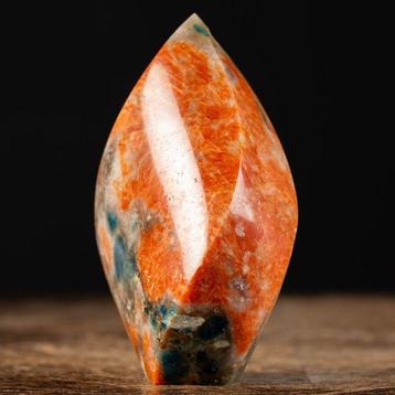 Combinaison de minéraux rares Calcite orange - Apatite bleue
