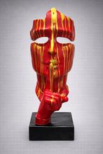Beeld, Moderne sculptuur – Abstract “Silence” gezicht – Rood