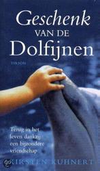 Geschenk Van De Dolfijnen 9789043903134, Boeken, Literatuur, Kirsten Kuhnert, Gelezen, Verzenden