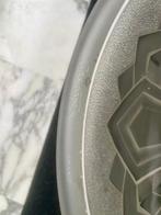 Sans Prix de Réserve - Plafonnier Art Déco en verre pressé