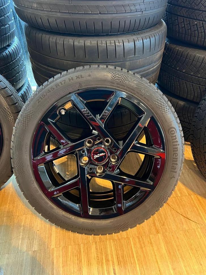 JCW velgen 17inch met Continental winterbanden nieuwstaat, Autos : Pièces & Accessoires, Pneus & Jantes