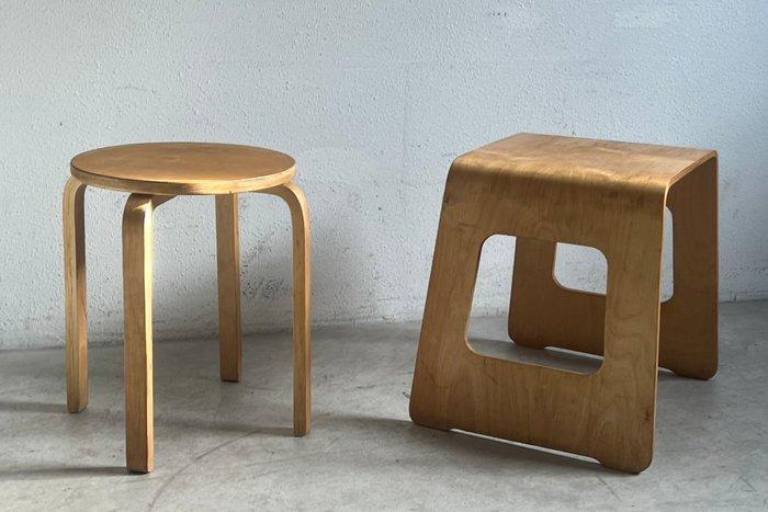 IKEA - Lisa Norinder, onder andere - Kruk - Berken - 2 IKEA, Antiek en Kunst, Antiek | Meubels | Stoelen en Sofa's