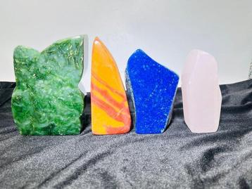 *** AUCUNE RÉSERVE *** Ensemble de 4 cristaux uniques -