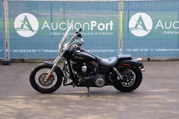 Veiling: Harley-Davidson Dyna Street Bob Benzine 2011, Motoren, Motoren | Harley-Davidson, Ophalen