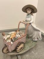 Lladró - Beeldje - Nina con Flores y Gatos 6141 - Original