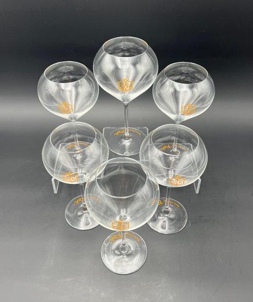 Veuve Clicquot Ponsardin - Veuve Clicquot - Flûte à, Antiek en Kunst, Antiek | Meubels | Tafels