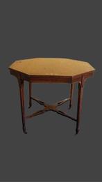 Tafel - Hout - Hoogte: 75 cm