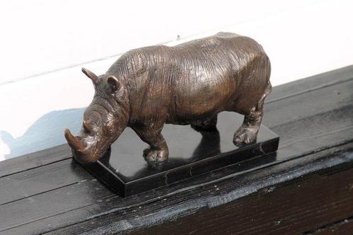 sculptuur, rhino on marble base - 15 cm - brons marmer, Antiek en Kunst, Kunst | Designobjecten