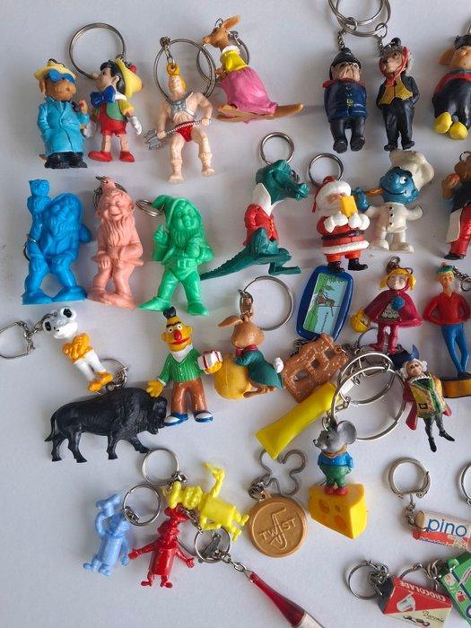 sleutelhangers - Speelgoed - 1970-1980 - Nederland, Antiek en Kunst, Antiek | Speelgoed