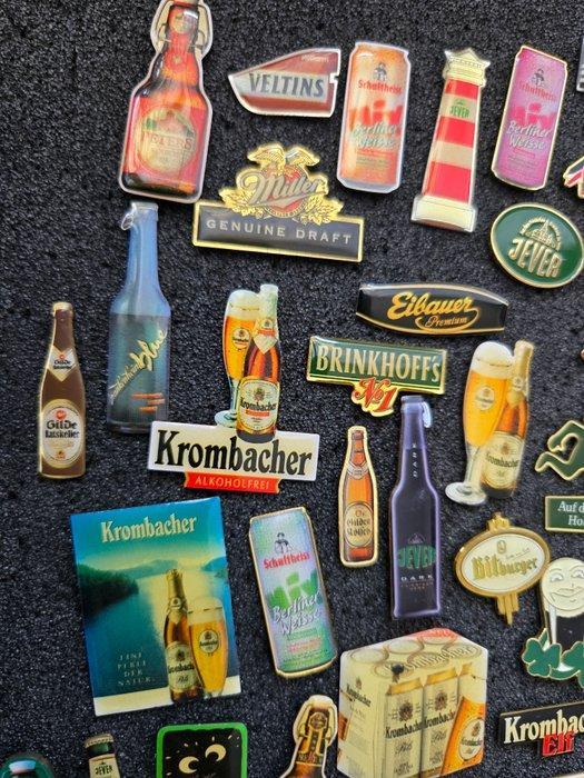 verschiedene Pins - Speelgoed - 1980-1990 - Duitsland, Antiek en Kunst, Antiek | Speelgoed