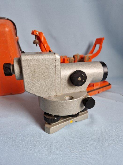Sokkisha - Model C3-A - Topografisch theodoliet - Aluminium,, Verzamelen, Foto-apparatuur en Filmapparatuur