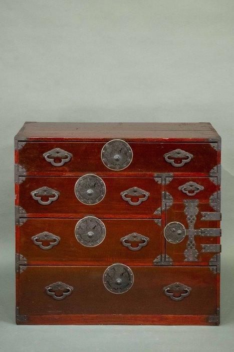 Commode - Un joli coffre à vêtements Chestnut Ishô dansu -, Antiek en Kunst, Antiek | Overige Antiek