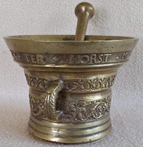 Vijzel en stamper (2) - Henryck ter Horst Me Fecyt Ao 1638., Antiek en Kunst, Antiek | Overige Antiek