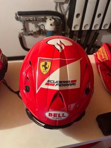Ferrari - Formule 1 - Pitcrew helm beschikbaar voor biedingen