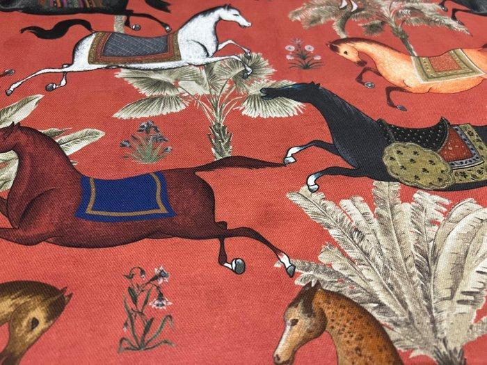 Eleganza Equestre: Katoenen stof met Oeko Tex-certificering, Antiek en Kunst, Antiek | Tapijten, Tafelkleden en Textiel