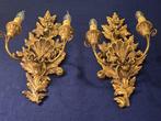 Wandkandelaar (2) - Verguld hout - Een paar wandlampen van