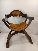 Fauteuil - Uitgesneden hout, Antiek en Kunst