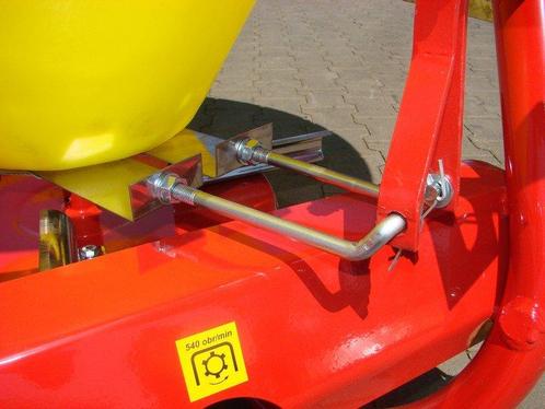 Kraffter JP400 zoutstrooier, Articles professionnels, Agriculture | Outils, Envoi