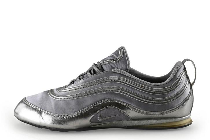 Nike Sneakers in maat 44½ Grijs | 5% extra korting, Kleding | Heren, Schoenen, Overige kleuren, Zo goed als nieuw, Sneakers, Verzenden
