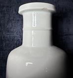 Vase Rouleau Blanc - Double cercle sous couverte bleu (Vendu