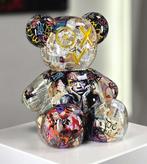 Patryk Konrad - Pop Art Collage Bear Sculpture – rebel, Antiek en Kunst