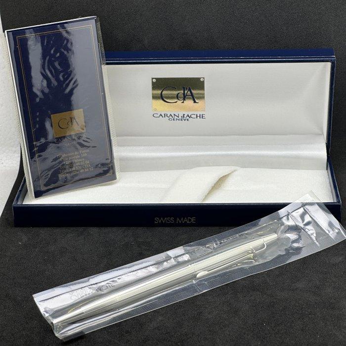 Caran dAche - Ballpoint Pen - Silver Plated - Full Set New, Verzamelen, Pennenverzamelingen