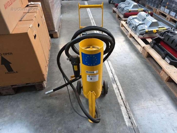 Mobiele zandstraler Flirok, Doe-het-zelf en Bouw, Gereedschap | Overige machines, Ophalen