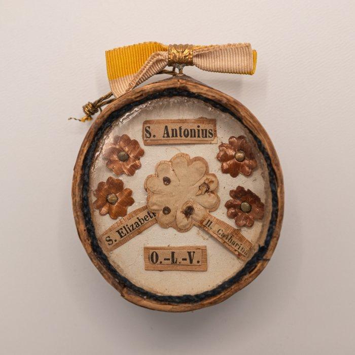 Agnus Dei van de heilige Antonius met reliek - Was -, Antiek en Kunst, Kunst | Niet-Westerse kunst