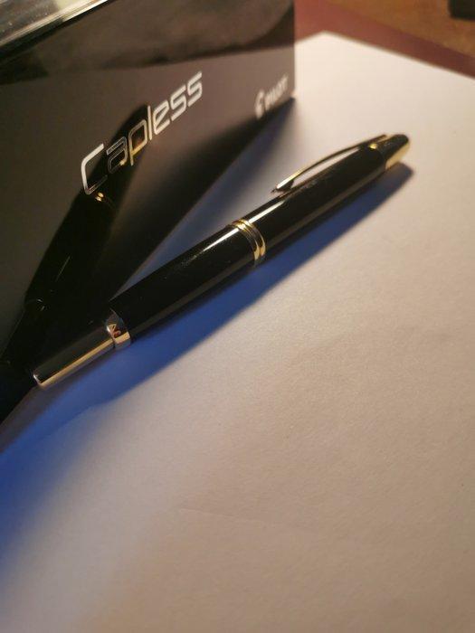 Pilot - Capless - Stylo à plume, Verzamelen, Pennenverzamelingen
