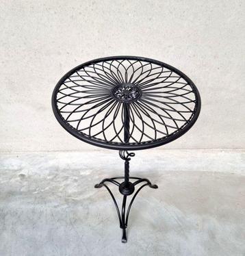 Table - Fer