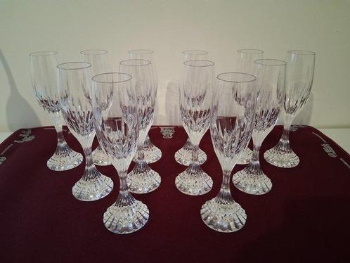 Baccarat - Champagne fluitje (12) - Masséna - Kristal -, Antiek en Kunst, Antiek | Meubels | Tafels
