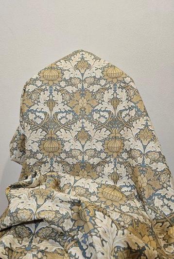 Tissu William Morris damassé bleu colombe - Design réaliste