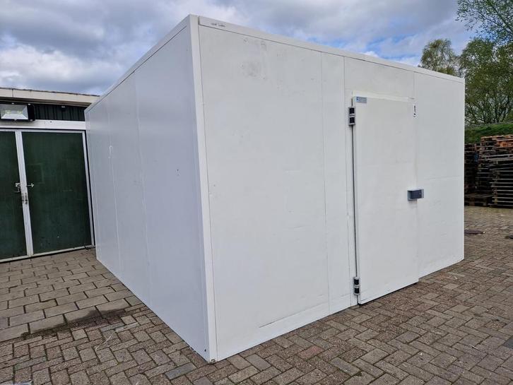 Koelcel 402 x 402 x 246 cm, Zakelijke goederen, Horeca | Keukenapparatuur, Gebruikt, Koelen en Vriezen