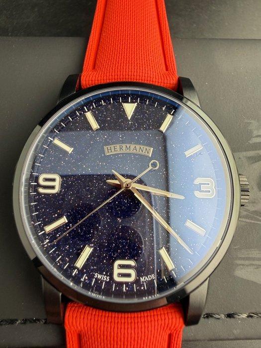 Hermann - Stellar Black PVD - Swiss Made Automatic -, Handtassen en Accessoires, Horloges | Heren