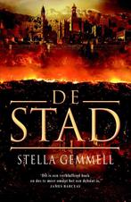 De stad 9789024559985, Boeken, Fantasy, Zo goed als nieuw, Stella Gemmell, N.v.t., Verzenden