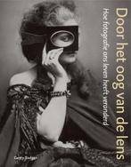 Door het oog van de lens 9789058977434 G. Badger, Verzenden, G. Badger