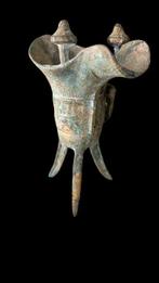 Conteneur - Rituel archaïque - Fonte