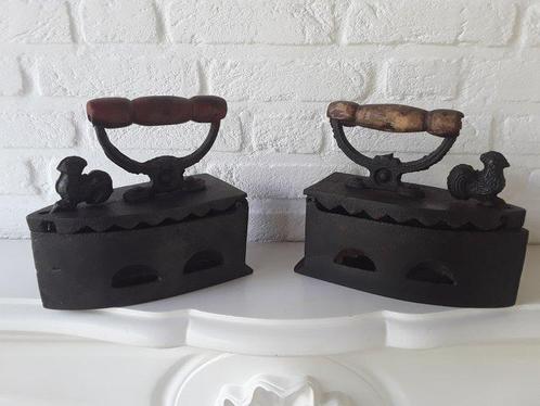 Strijkijzer (2) - metaal en hout - Set Oud hollandse strijkb, Antiek en Kunst, Curiosa en Brocante
