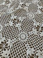 Handmade - Tafelkleed - 130 cm - 130 cm, Antiek en Kunst