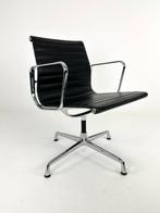 Vitra - Charles & Ray Eames - Stoel - EA108 - Aluminium,, Antiek en Kunst